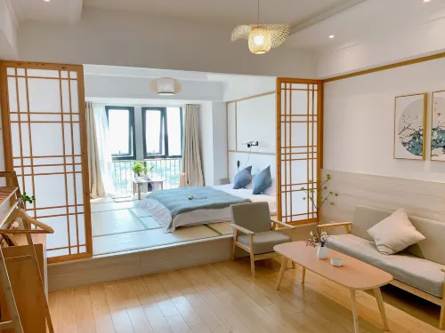 Enjoy a beautiful stay（MasWanDaGuangChangDian)