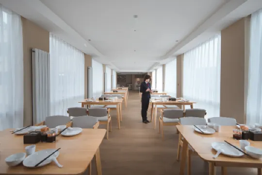 Vienna 3 Best Hotel (Datong Ancient City Huayan Temple)