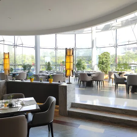 Yinlong Hotel