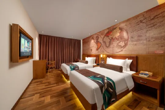 James Joyce Coffetel Hotel (Guangzhou Beijing Road Metro Station Pedestrian Street) Отели рядом с достопримечательностью «Zhonghua National Federation of Trade Unions Site»