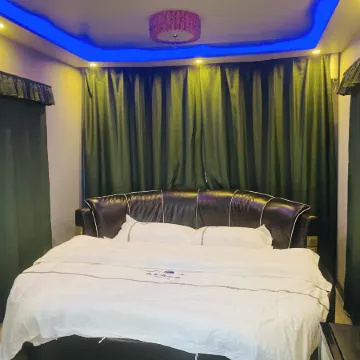 Wuning Ronghu RV Accommodation