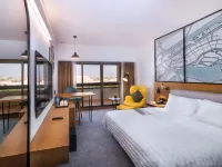 Le Meridien Abu Dhabi Resort Hotels near ADNOC Headquarters