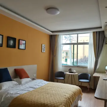 Xingping Aishang Qingshe Hotel