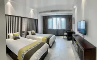 Lichuan Yiyuan Hotel Hotels near Lichuan Ancient City
