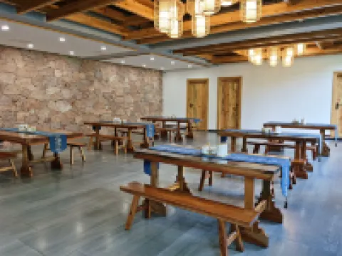 Xingyi Wanfenglin·Shilong Youke B&B (Shilong Kangyanggu Branch)