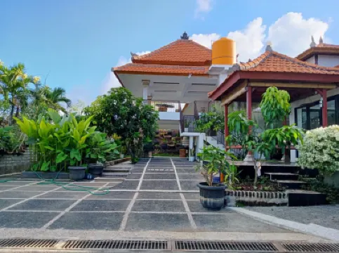 Umah Dayuh Uluwatu Hotel berhampiran Villa Gapura Vista