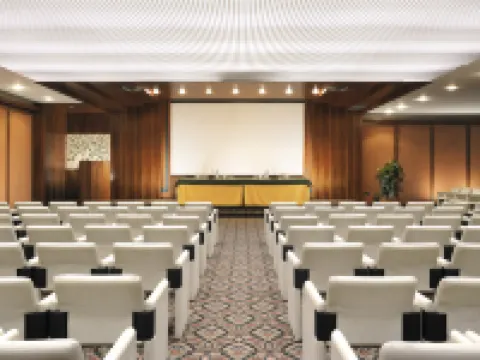 ポイアノ ガルダ リゾート ホテル ガルダのホテル