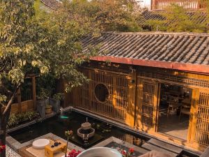 Lijiang Ancient City Yuezhuxuan Light Luxury Holiday Home