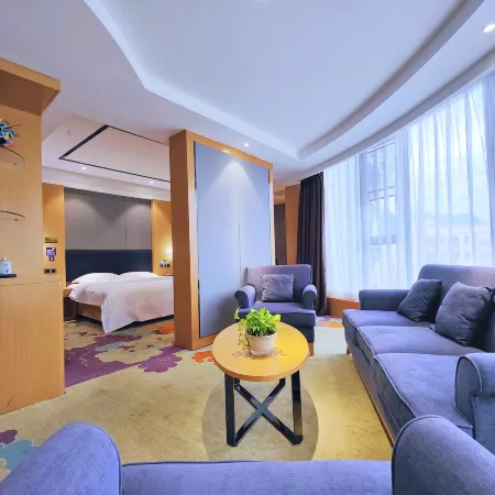 Luodian Donghui Hotel