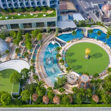 Grande Centre Point Pattaya Hotels near Beach Rd