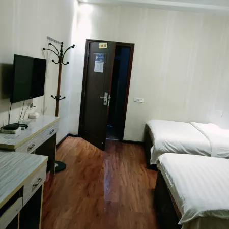 Tongjiang Warm Hotel