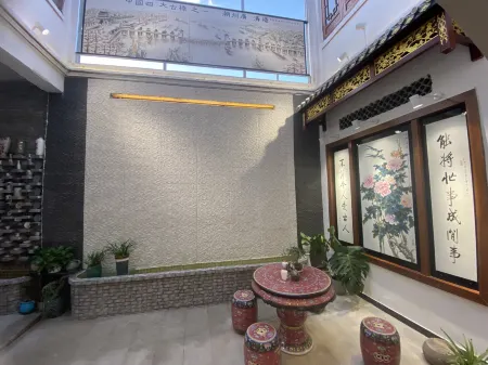 Porcelain yun Lou Inn(Chaozhou Ancient City Paifang Street)