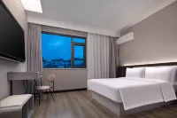 HanTing Hotel (Shangrao Yiyang Shengli Road Pedestrian Street)