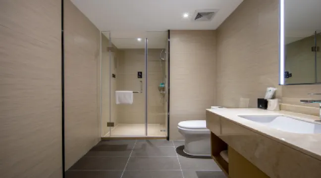 City Comfort Inn Hotel (Beihai Beibu Gulf Square Old Street) Отели рядом с достопримечательностью «He'an Shopping Center (Hai'an Road)»