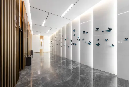 Chongqing Tianlai Yunyun High-altitude River View Hotel (Jiefangbei Raffles City Branch)