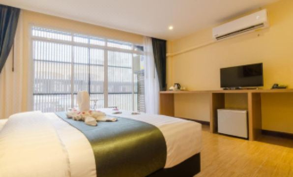 My Place Chaweng Beach