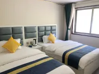 Baoxing Duoji Zangzhai Homestay