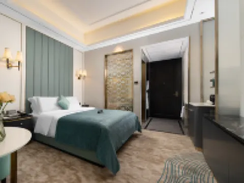 XANA Deluxe Hotel (Fangchenggang High-speed Railway Station Administrative Center) Hotels in Fangchenggang