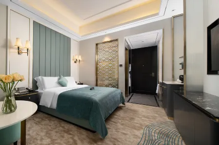 XANA Deluxe Hotel (Fangchenggang High-speed Railway Station Administrative Center)