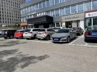 Maple Hotel (Ordos Civic Center) - parking