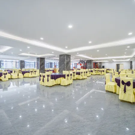 Qianjing Hotel (Duyun Center Wanda Branch)