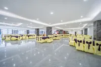 Qianjing Hotel (Duyun Center Wanda Branch) Hotels in Duyun