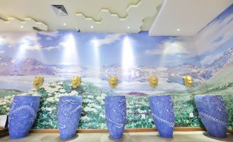 ChunXishan Juli Hotel