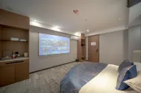 Holiday Inn Altay Golden Bridge