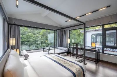 Yunbianyu Inn Hotell i 