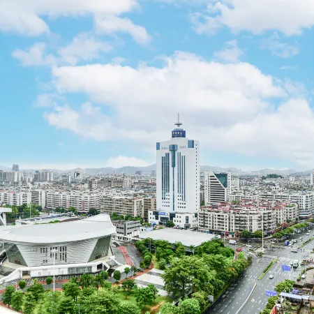 Shanshui Trends Hotel（Zhaoqing Sports CenterSeven Star Crags Scenic Area Branch）