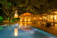 No. 5 Valley Hotels near Tongguan Steam Cross