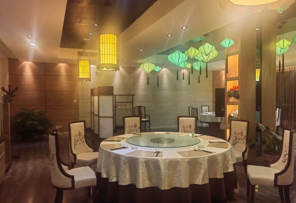 4. 탕위 온천 리조..