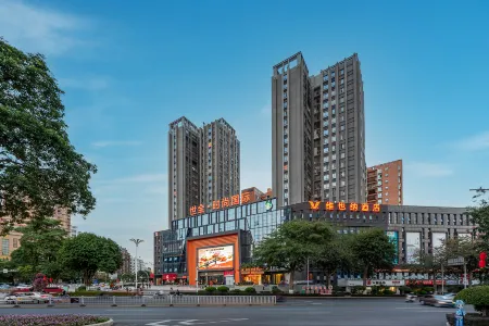 Vienna Hotel (Putian Chengxiang Anfu Electric Shopping Mall) Отели в г. Путянь