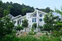 Guangzhou Shijian Xiangjing Qixidi Villa Chunxiangshe Hotels near Huadu Timian Zixia Resort