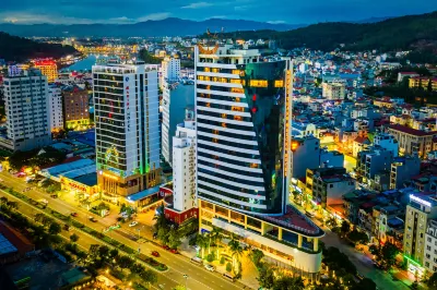 므엉 탄 그랜드 하롱 호텔 Mộ Đá Mỹ Nghệ Quảng Ninh 주변 호텔