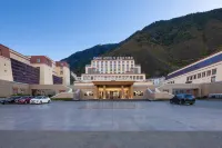 Lixian Bipenggou Jixianggu Hotel