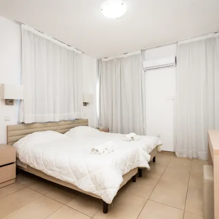 Flora Hotel Apartments