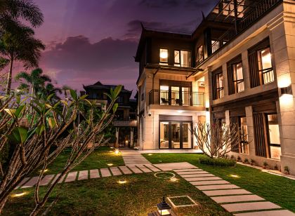 Xishuangbanna Jinghong Jinlong Jiarui Hot Spring Holiday Villa