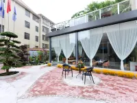 7 Days Premium Hotel (Xingguo General Park) Hotels in Xingguo