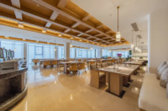 Fantasy Jialebi Theme Hotel