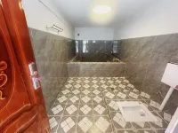 Batang Zangjia Yunsi Tang Homestay - vasca da bagno