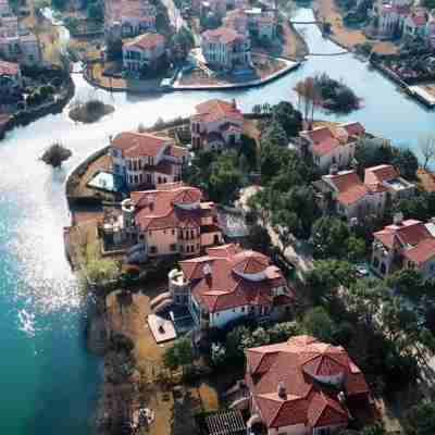 嗨時光度假轟趴別墅(上海佘山天馬高爾夫店) Hotel Exterior