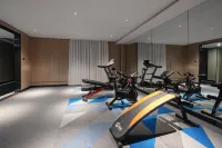 Victoria International Hotel (Maoming High-speed Railway Station Jiayan Branch)