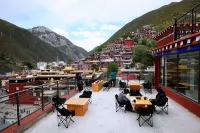 Minshan Xingzhe Muxin Wangqinda Hotel (Dege Yinjing Yuan Branch) Hotels in Dege
