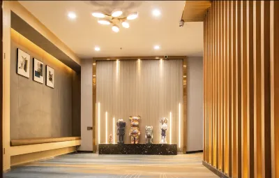 Hilda Hotel (Shenzhen Pingshanwei Metro Station) Hotels near Dongjiang Column Memorial