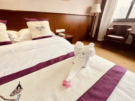 Shanghai Yunfeng Hotel