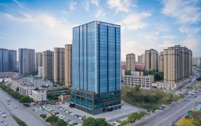 Jinjiang Metropolo Hotel (Changsha Desiqin City Square Hunan Provincial Government) Hotels near Changsha University of Science & Technology