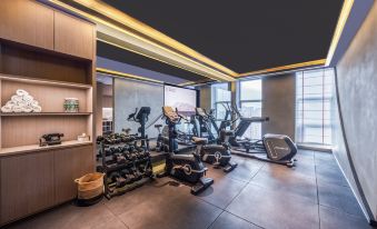 Atour Hotel (Hami Yizhou District Qiyi Night Market)