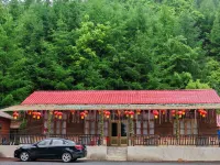 Kuandian Fengyang Hotel