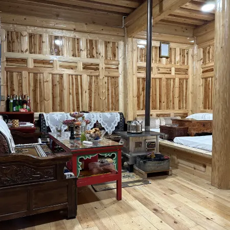 Zhaxi Yangzong Homestay Отели в г. Сяхэ